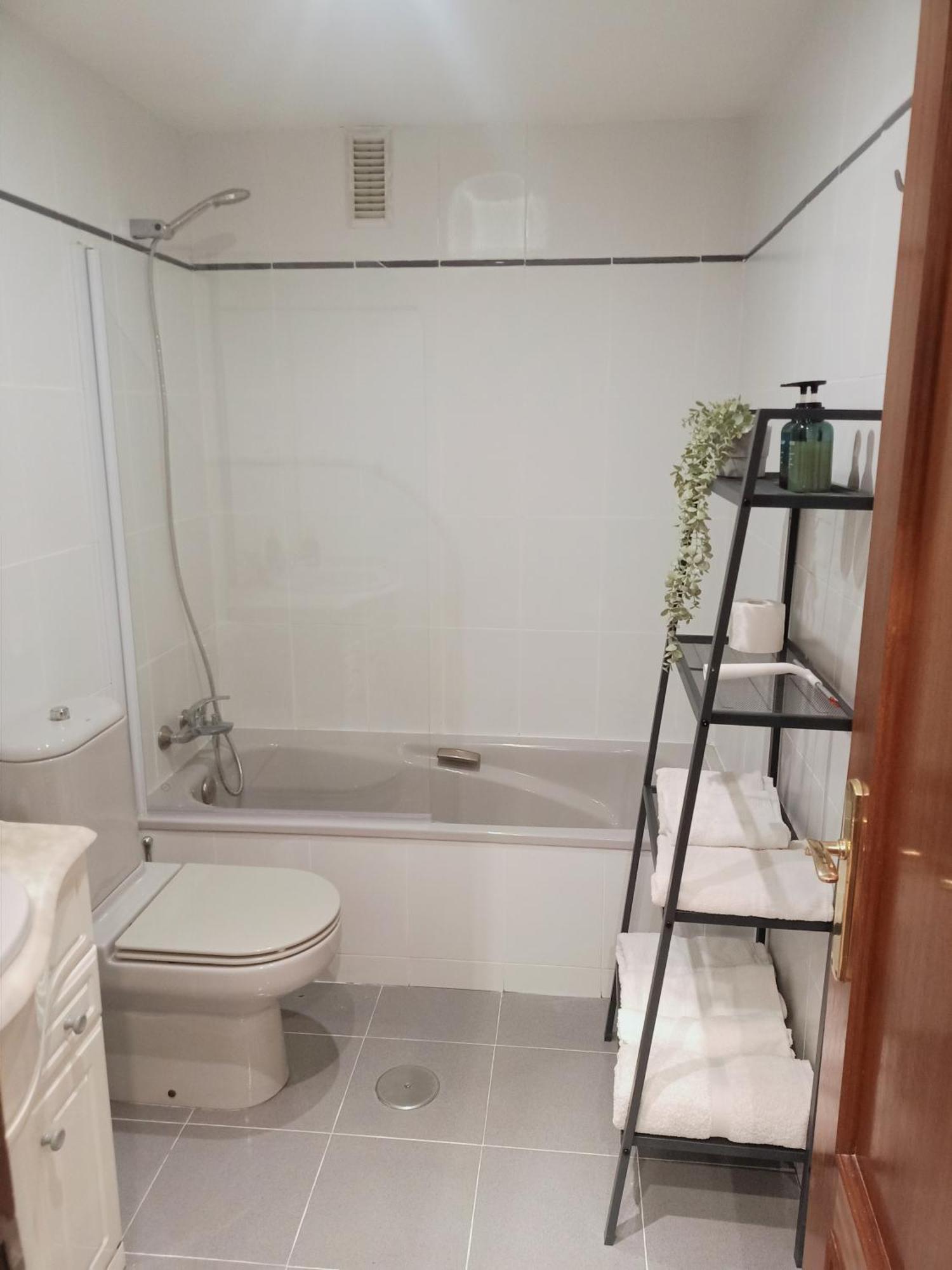 Apartamento Entre Estaciones Apartment Oviedo Exterior foto